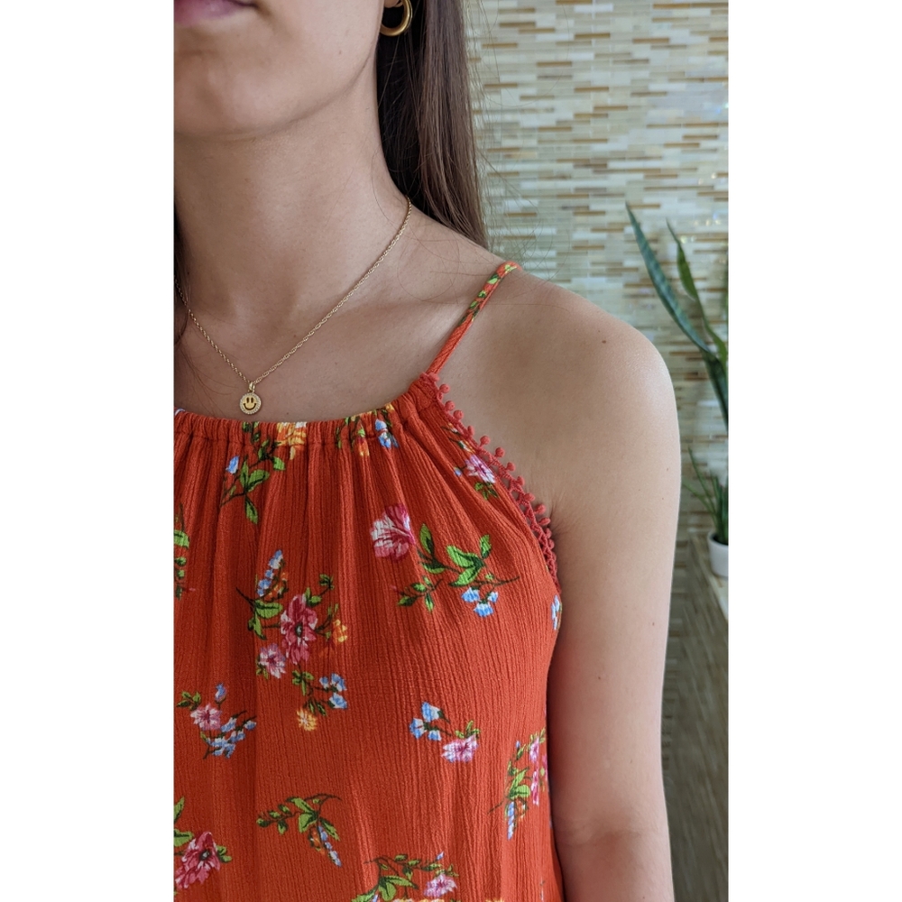 Floral Print Sleeveless Blouse - Picture 3 of 3